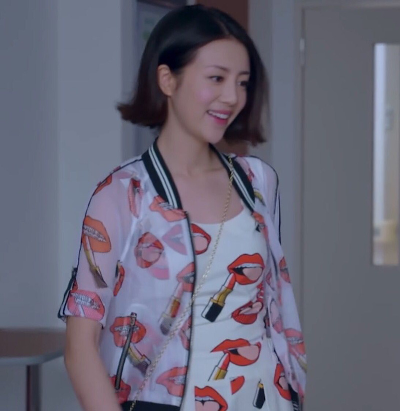 情娇婷2017亲爱的翻译官明星同款李溪芮吴嘉