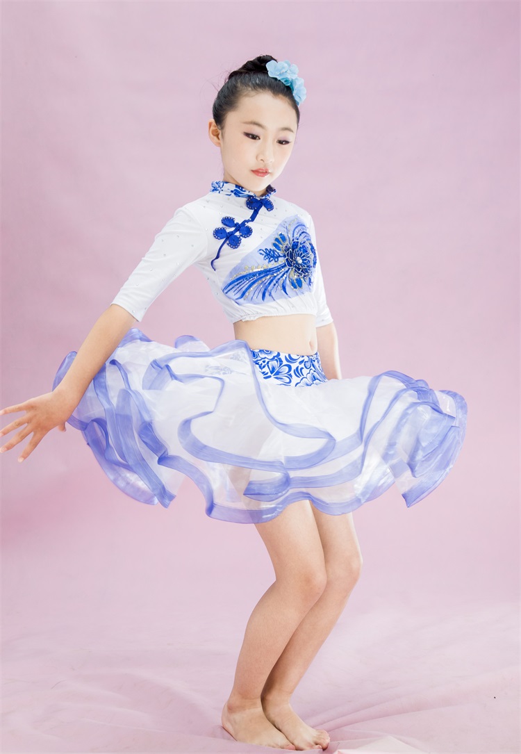 新款新款中国风儿童拉丁舞演出服女童比赛表演服青花瓷拉丁舞蓬蓬纱裙