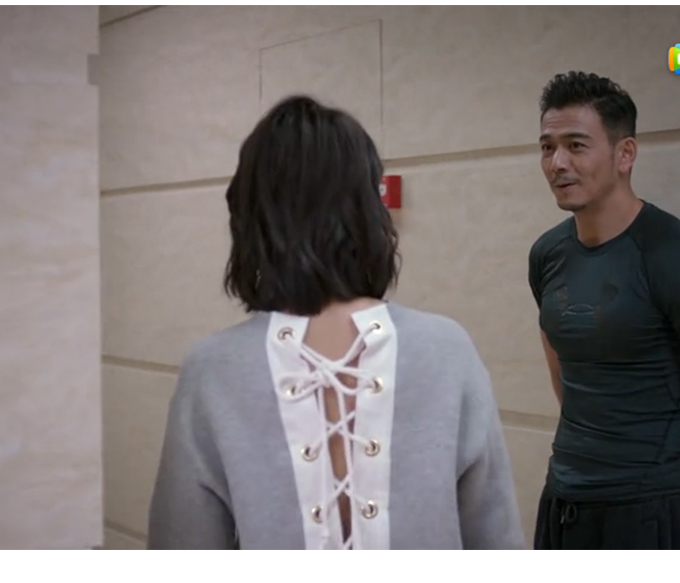 Mtiny欢乐颂2安迪刘涛明星同款卫衣女后背系带