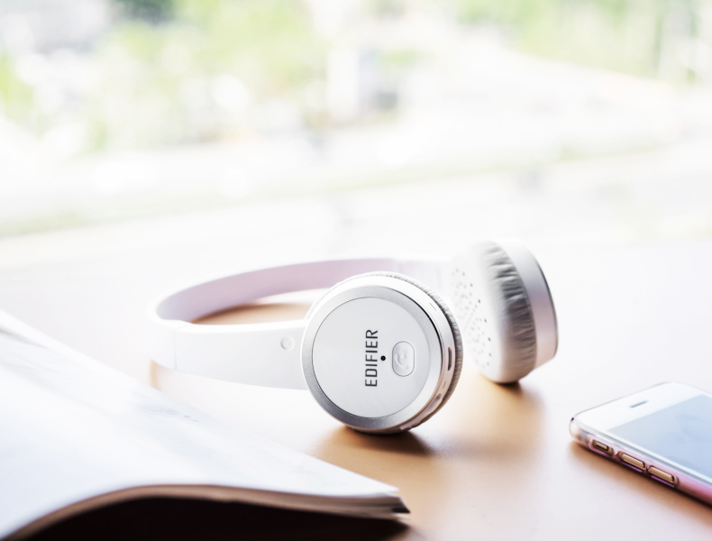 漫步者W570BT无线蓝牙耳机头戴式电脑手机游