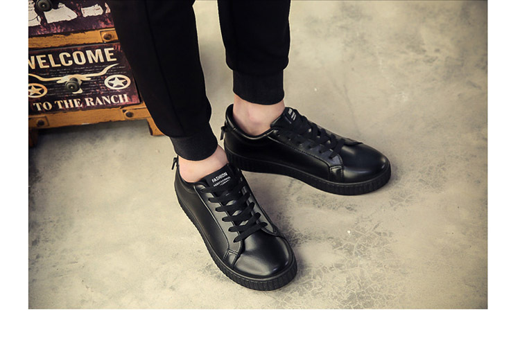 春夏季男鞋子发型师全黑色板鞋平底男生皮鞋运