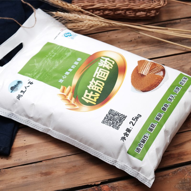 这是我买过的最差的一次面粉,没想到这个面粉还有这么好的包装,以后