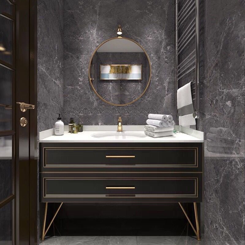 浴室柜,果真没有让我失望,款式简约时尚,材质厚实,做工精细,整体效果