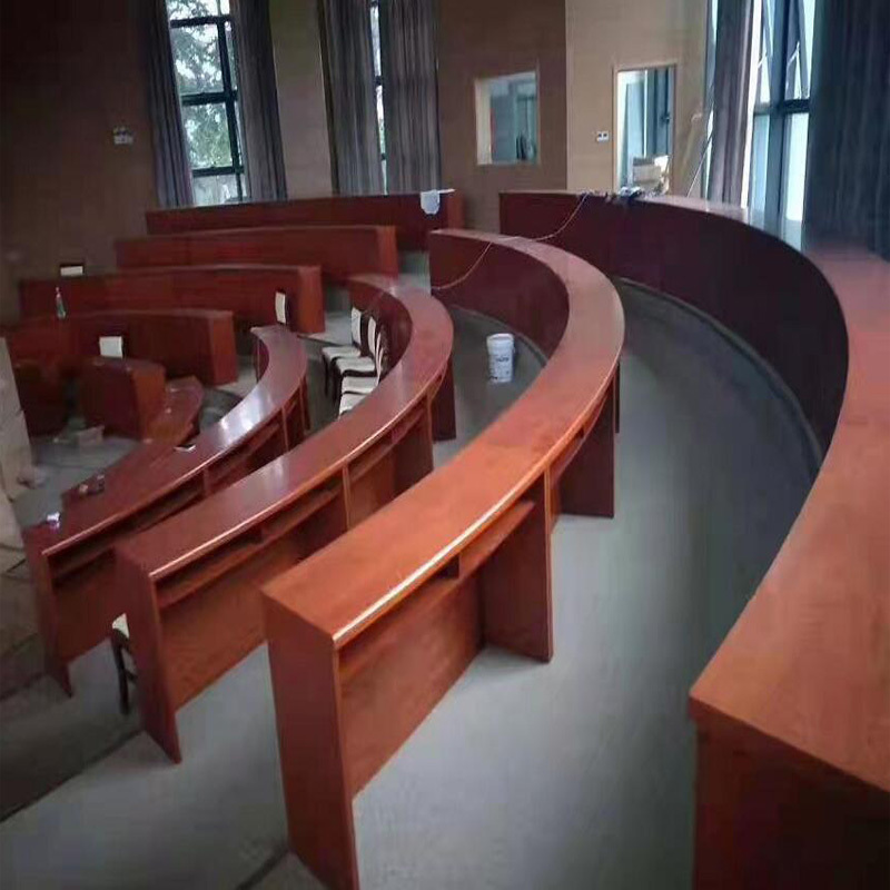 家具材质是人造板的宏图景时办公桌怎么样?-苏宁头条