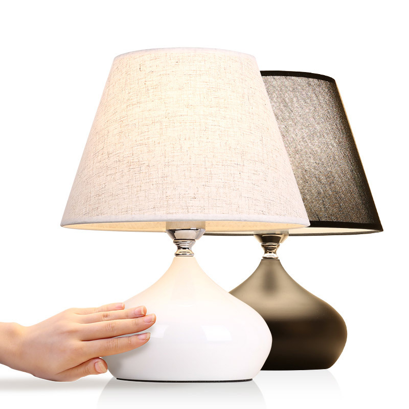 闪电客创意台灯北欧风格感应现代简约大气卧室温馨可调光触摸台灯