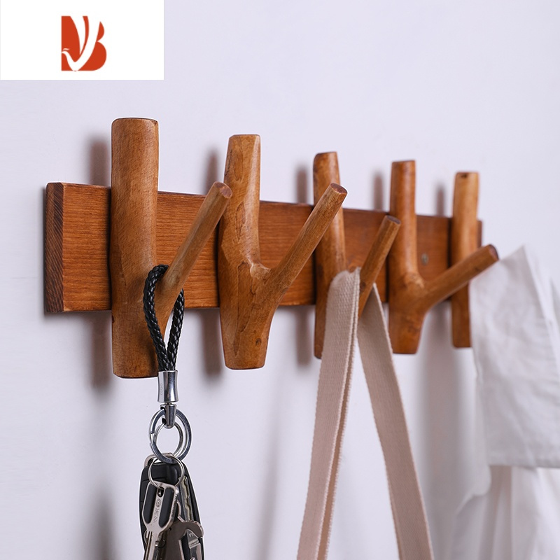墙上木制挂衣钩