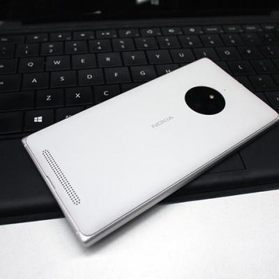 诺基亚手机830(白色)