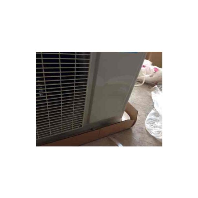 > 美的商用空调kfr-50t2w/dy-d3商品评价 > 外机被撞凹进去了!价.