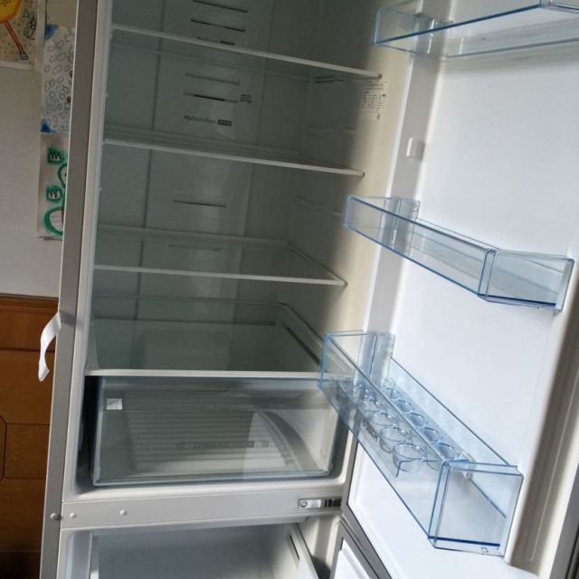 博世(bosch) bcd-322w(kgn33v2q0c) 322升两门冰箱(流沙金)