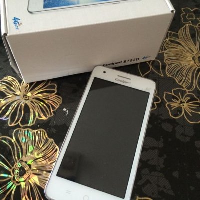 酷派手机8702d(白色)