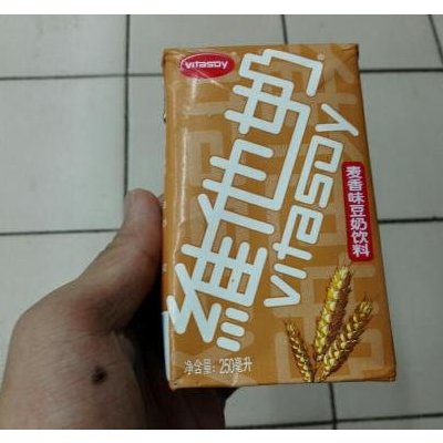 维他奶麦香味豆奶饮料250ml.