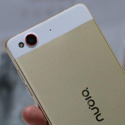 努比亚(nubia)my布拉格(nx513j) 全网通 前白后金 3 32g