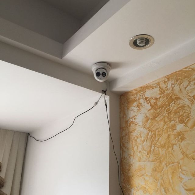 海康威视ds2cd3325di200万高清网络半球监控摄像头