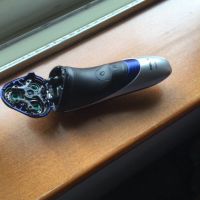 飞利浦电动剃须刀pt726/1.