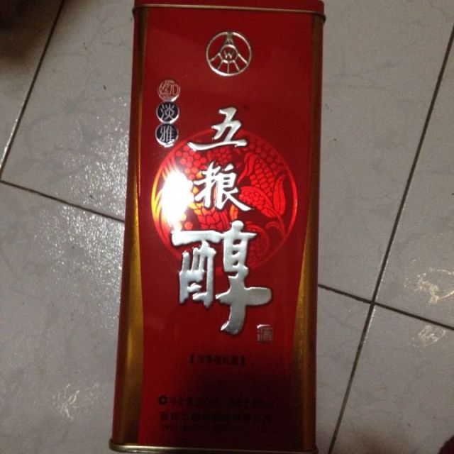 五粮液股份公司 五粮醇 红淡雅 透明装 35度 500ml 浓香型白酒评价