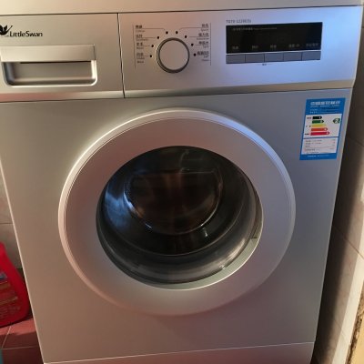 小天鹅(little swan) tg70-1226e(s) 7公斤 全自动滚筒洗衣机 银色