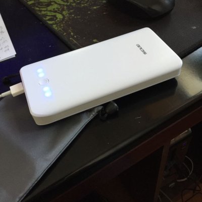 飞毛腿 gl20000 超大容量移动电源智能手机充电宝 白色 20000毫安