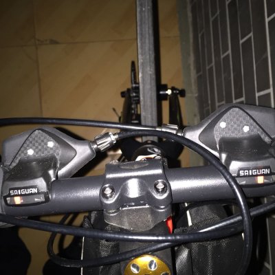 金米尼自行车 包邮 21/24速26寸公路车通勤一体轮双碟刹700c赛车男士