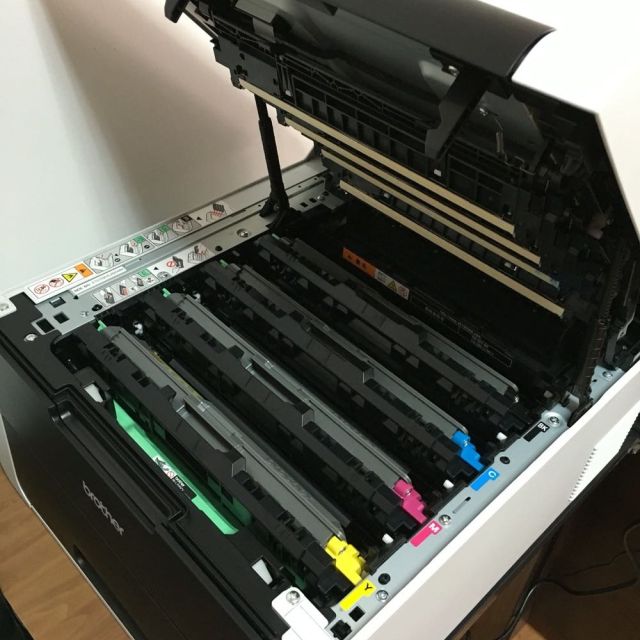 兄弟hl-3150cdn彩色双面数码打印机