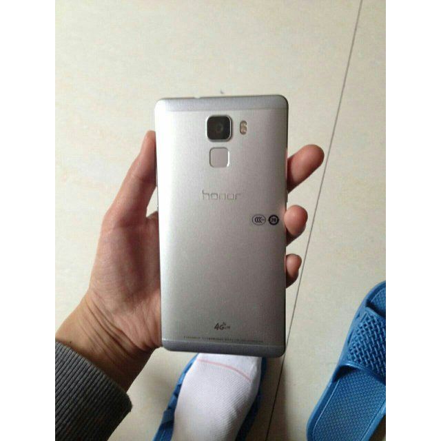 华为荣耀7(plk-tl00)(3gb ram)移动4g合约版(冰河银)