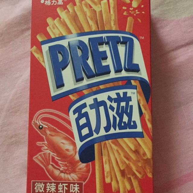 格力高百力滋微辣虾味装饰饼干棒65g盒