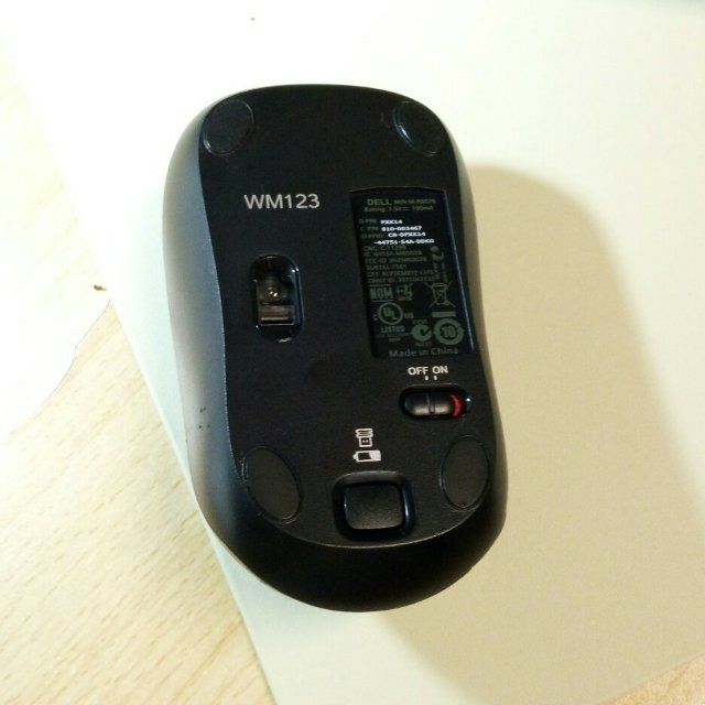 4g无线光电鼠标 迷你接收器 联保正品 黑色商品评价 > 首先要给客服一