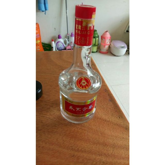 五粮液旗下小瓶装的酒图片