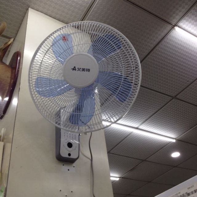 艾美特airmate電風扇fw4035r五葉遙控壁扇3檔家用宿舍餐館牆壁扇風扇