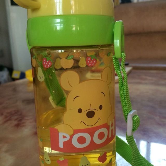 正品迪士尼米奇儿童水杯带盖直饮便携杯子夏季塑料杯学生防漏带盖背带