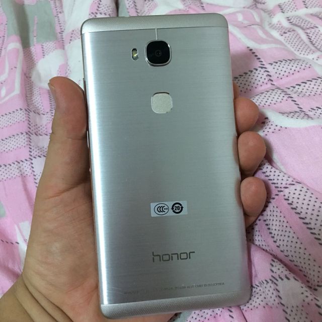 > 荣耀畅玩5x(kiw-al10)(3gb ram)全网通4g版(破晓银)dm 定制商品评价