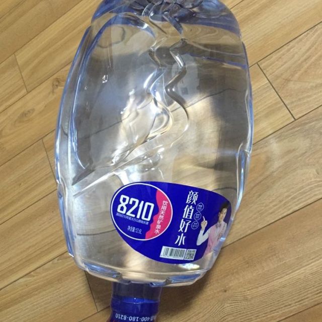 8210饮用天然矿泉水 12.6l*1/箱