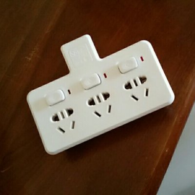 神岛(shendao)家用大功率排插三位多孔防雷带独立开关控制接线板插座