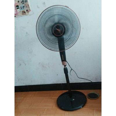 美的(midea)电风扇 静音遥控五叶落地扇 电扇 fs40-13gr