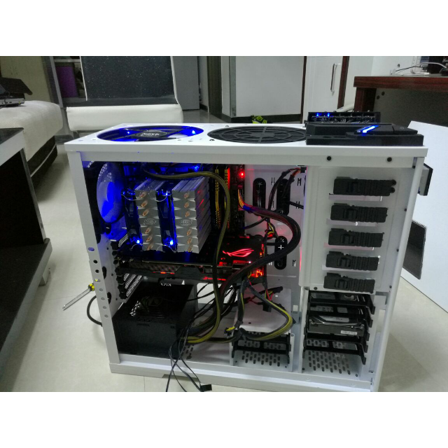 【苏宁自营】 nzxt恩杰 phantom大幻影 游戏全塔式电脑机箱白色评价