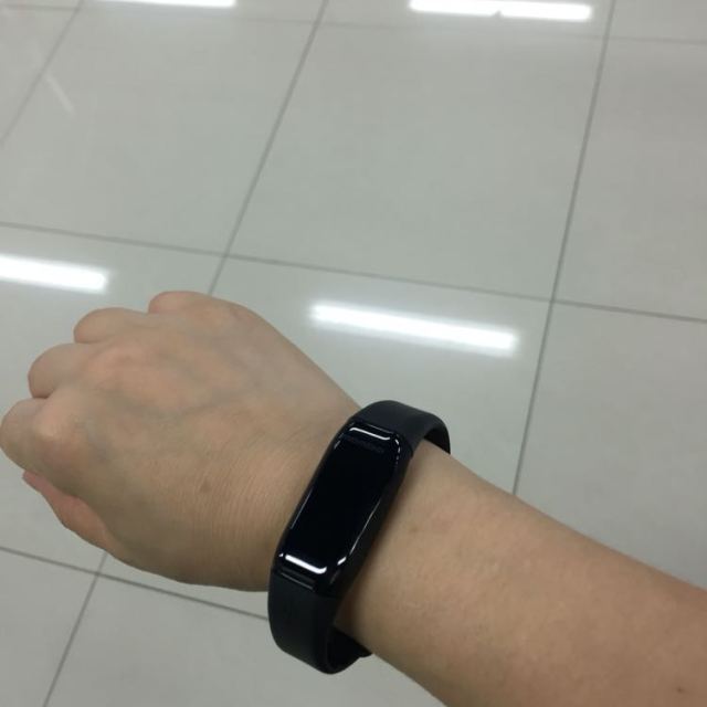 乐心手环 mambo-1(黑色)评价: 已经在苏宁易购购买很多次了,物流特快