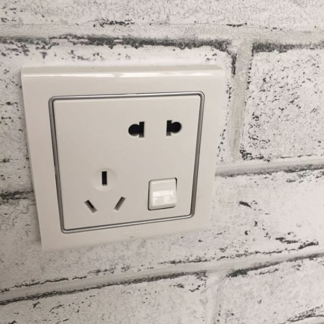 abb开关插座德宁五孔插座an205开关电源墙壁插座3只装迷你套餐