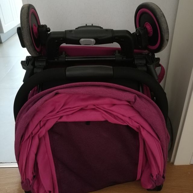 荷兰mamabebe妈妈陪你 婴儿推车 可坐可趟 轻便折叠宝宝推车伞车 蜂鸟