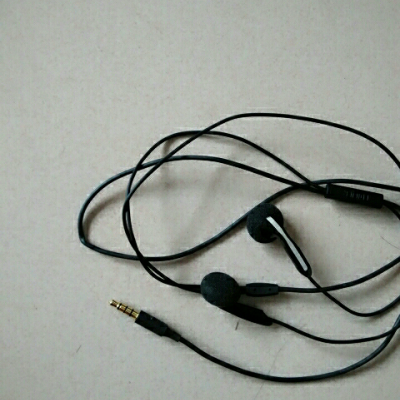 > 漫步者(edifier)>漫步者h180p手机线控耳机 .>商品评价