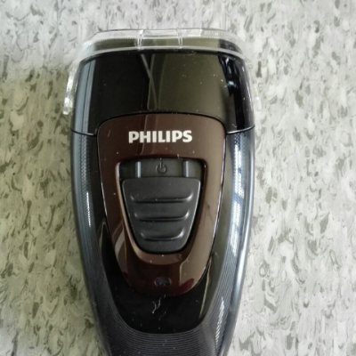 > 飞利浦(philips)>飞利浦电动剃须刀pq182/1.>商品评价