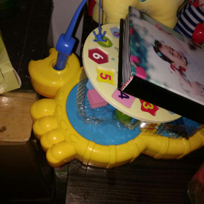 鑫思特 益智玩具 电动戏水钓鱼玩具 灯光音乐旋转钓鱼套装 亲子互动