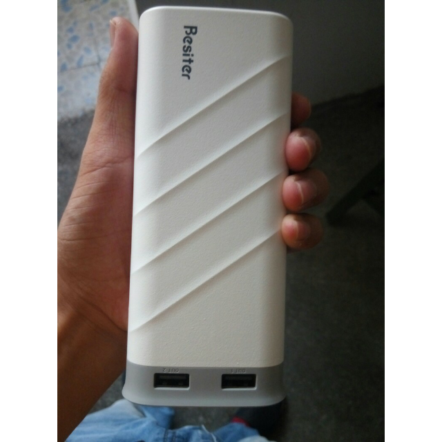 倍斯特20000毫安bst0181罗伯特白色移动电源充电宝