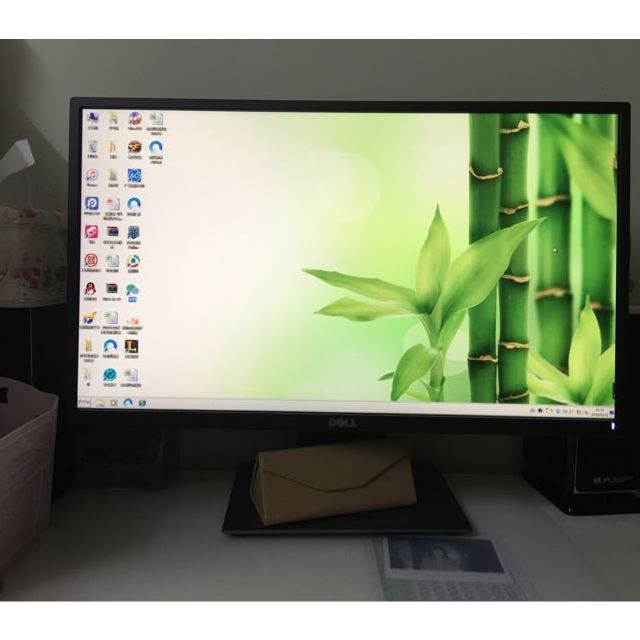 8英寸16:9宽屏 滤蓝光不闪屏显示器 ips窄边框 广视角 旋转升降屏幕
