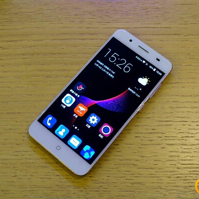 中兴(zte) blade a2 plus(bv0730)流光金 全网通4g 双卡双待 指纹识别