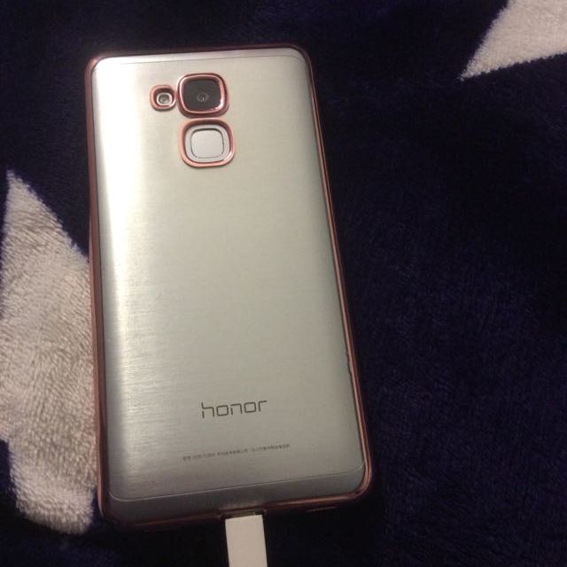 荣耀畅玩5c(nem-tl00h)(2gb ram)移动4g版(太空银)手机很好,运行快,又