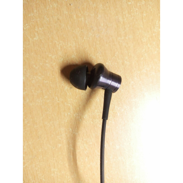 1more万魔活塞耳机风尚版e1009深空灰入耳耳塞式有线耳机线控重低音带