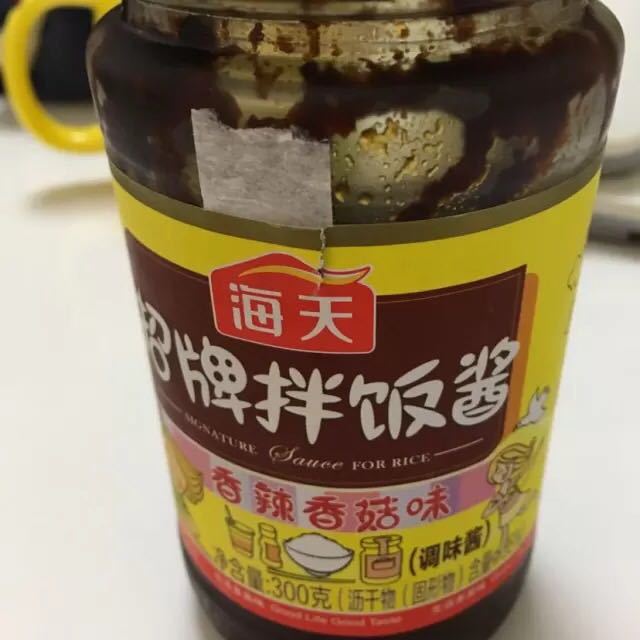 海天香菇酱招牌拌饭酱香辣香菇味300g