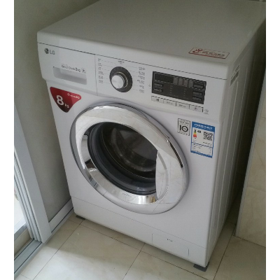 lg 8公斤全自动滚筒洗衣机 .