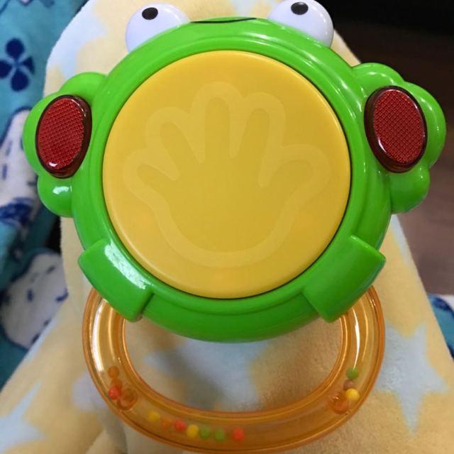 澳贝auby益智玩具青蛙小鼓启智婴幼儿童声光音乐早教塑料玩具06个月