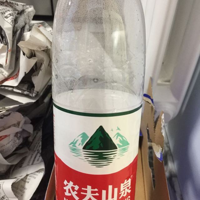 苏宁易购超市  农夫山泉 饮用天然水1 5l 1*12瓶 整箱