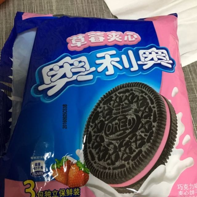 奥利奥夹心饼干草莓味390g袋